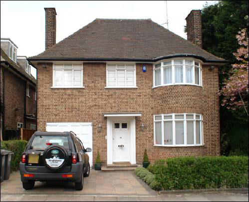 11 Rowan Walk
